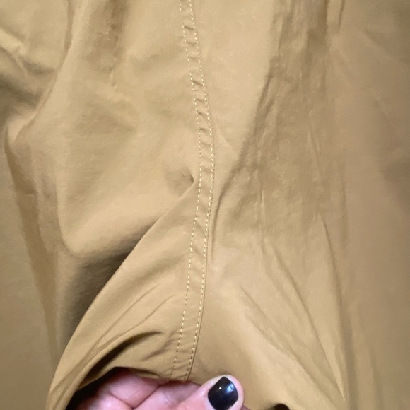 Eddie Bauer‎ Mustard color Shorts - Picture 3 of 9